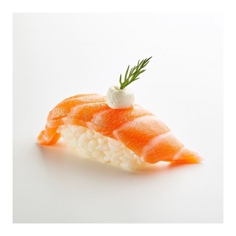 Sushi saumon cheese